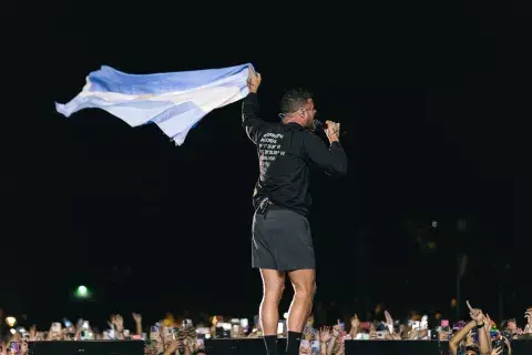 Dan Reynolds durante su show en Buenos Aires. Dan Reynolds durante su show en Buenos Aires.