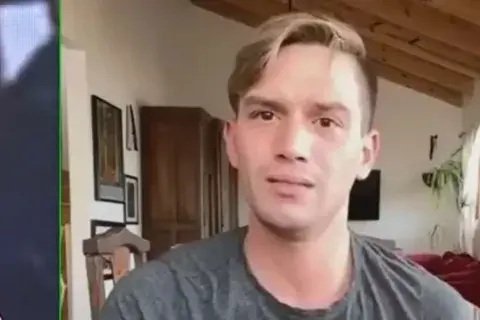 Lucas Benvenuto contó en el programa de Karina Mazzocco que hace un año y medio había denunció a Jey Mammon. Lucas Benvenuto contó en el programa de Karina Mazzocco que hace un año y medio había denunció a Jey Mammon.