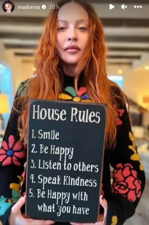 Madonna develó las 5 reglas de oro que deben respetar sus hijos. Madonna develó las 5 reglas de oro que deben respetar sus hijos.