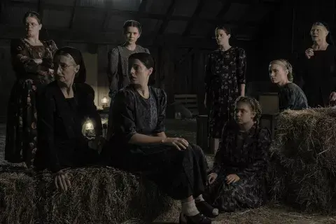 Las decisiones de tres generaciones de mujeres menonitas son el centro de esta historia.