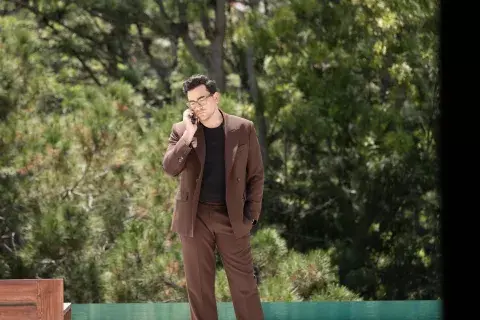 Dan Levy en The Idol. Dan Levy en The Idol.