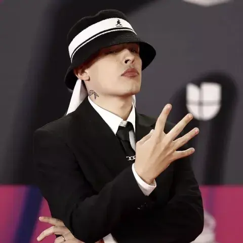 Trueno en los premios Latin Grammys 2022. Trueno en los premios Latin Grammys 2022.