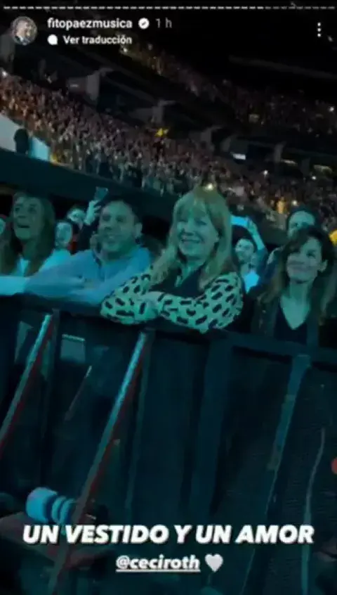 Cecilia Roth emocionada desde la platea escuchando "Un vestido y un amor", el tema que Fito Páez le dedicó hace once años atrás Cecilia Roth emocionada desde la platea escuchando "Un vestido y un amor", el tema que Fito Páez le dedicó hace once años atrás