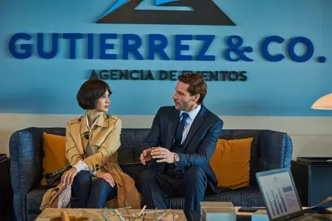 Celeste Cid y Gonzalo Valenzuela son los protagonistas de Planners. Celeste Cid y Gonzalo Valenzuela son los protagonistas de Planners.
