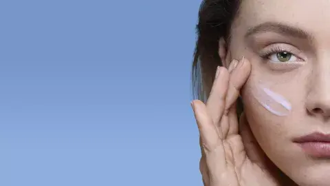 Este sérum despigmentante es apto para todo tipo de piel, fototipo y trastornos pigmentarios, incluso para pieles sensibles. 