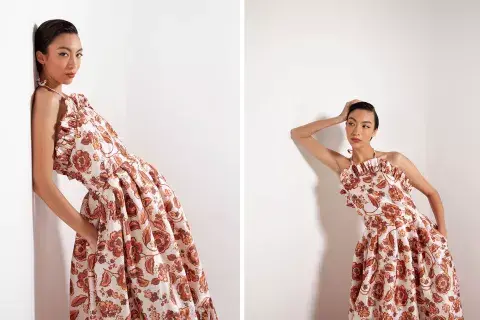 VESTIDO CON VOLADOS  (VALENTINA KARNOUBI)