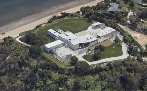 beyonce-mansion2.jpg