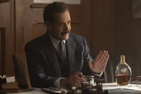 Abe en el octavo episodio de The Marvelous Mrs. Maisel Abe en el octavo episodio de The Marvelous Mrs. Maisel