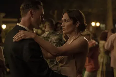 Joseph Fiennes y JLo comparten una historia muy particualar. Joseph Fiennes y JLo comparten una historia muy particualar.