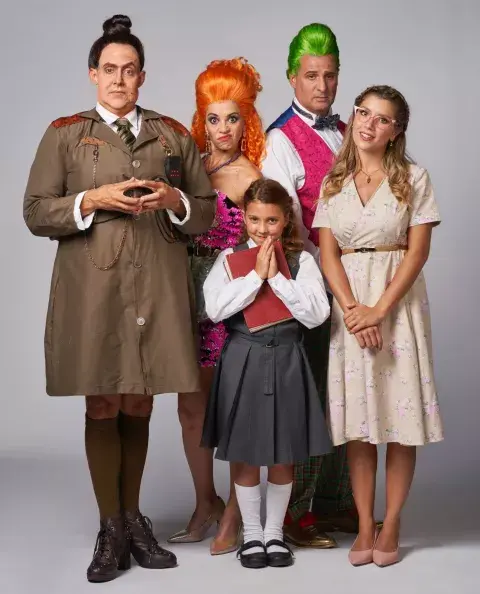 Laurita Fernández, Agustín "Soy Rada" Aristarán, Fer Metilli y José María Listorti, el elenco a pleno. Laurita Fernández, Agustín "Soy Rada" Aristarán, Fer Metilli y José María Listorti, el elenco a pleno.
