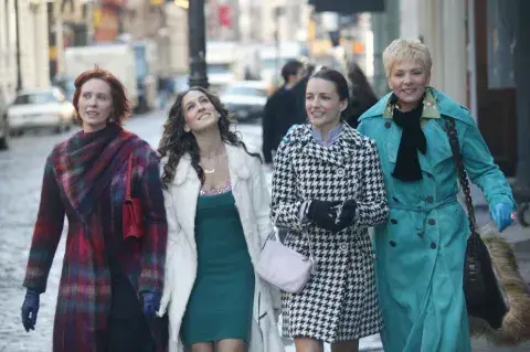 Sex and the City se emitió hasta el 22 de febrero de 2004. Sex and the City se emitió hasta el 22 de febrero de 2004.