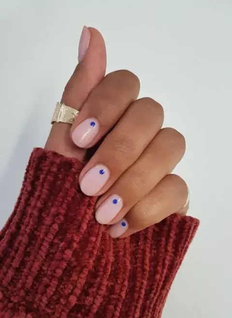 La idea del único punto funciona excelente con diferentes combinaciones de colores. La idea del único punto funciona excelente con diferentes combinaciones de colores.