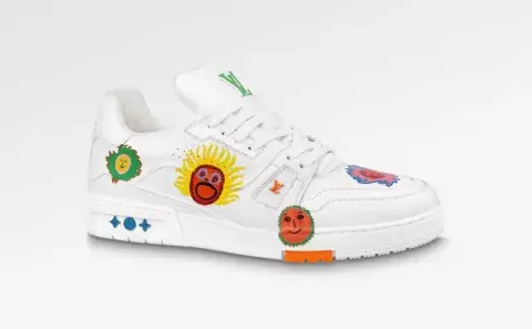 Las zapatillas, que llevan en su parte trasera la firma de la diseñadora japonesa, tienen un valor de USD 1360 en el sitio web de USA. Las zapatillas, que llevan en su parte trasera la firma de la diseñadora japonesa, tienen un valor de USD 1360 en el sitio web de USA.