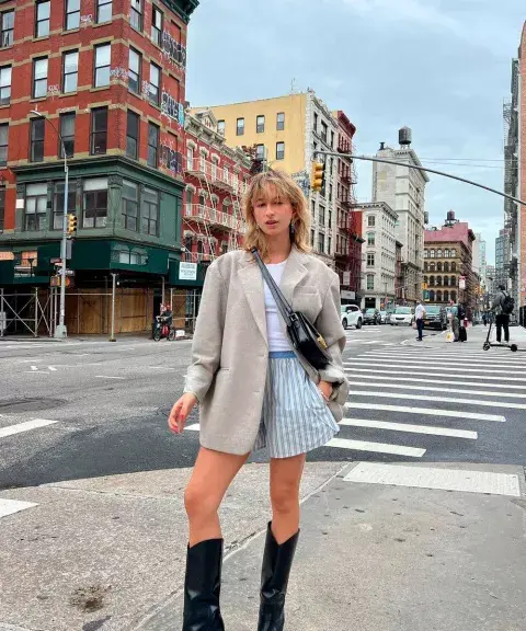 Blazer y botas texanas. Blazer y botas texanas.