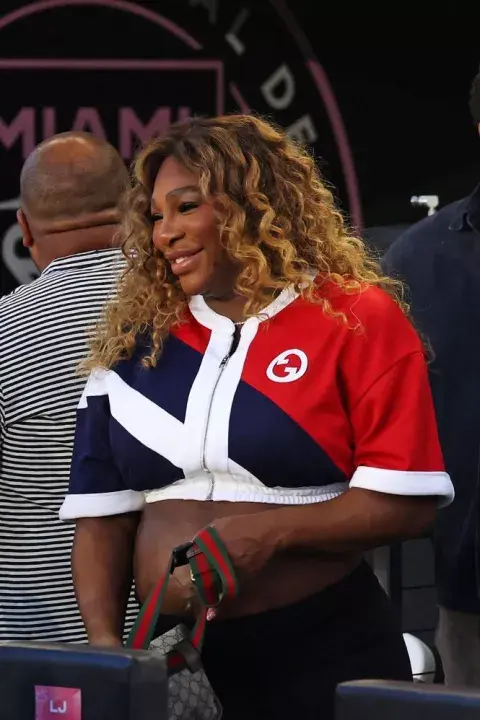 Serena Williams, feliz mostrando su pancita de embarazada, en el debut de Messi en Miami. Serena Williams, feliz mostrando su pancita de embarazada, en el debut de Messi en Miami.