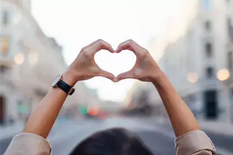 mujer-amor-bienestar.png mujer-amor-bienestar.png