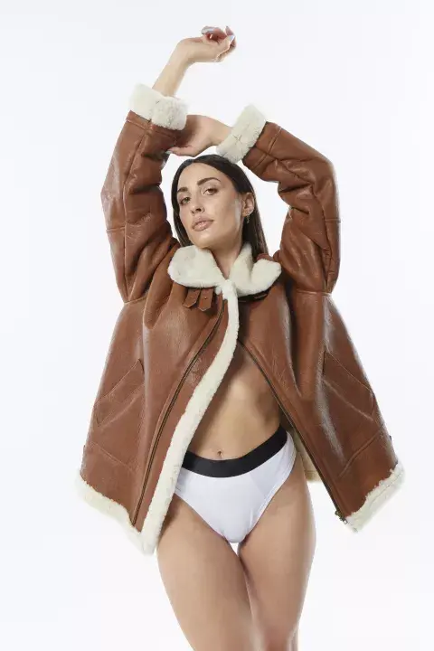 Yoyi es nuestra chica de tapa de la edición de agosto, que podés conseguir en todos los kioscos o recibir en tu casa si sos suscriptora Yoyi es nuestra chica de tapa de la edición de agosto, que podés conseguir en todos los kioscos o recibir en tu casa si sos suscriptora