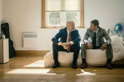 Patriot de Amazon Prime Video es unas de mis series favoritas de toda la vida. Patriot de Amazon Prime Video es unas de mis series favoritas de toda la vida.