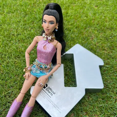 La muñeca Barbie de Dua Lipa. La muñeca Barbie de Dua Lipa.