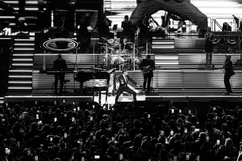 Luis Miguel demostró por qué sigue siendo el rey, en un show donde rindió tributo a toda su trayectoria Luis Miguel demostró por qué sigue siendo el rey, en un show donde rindió tributo a toda su trayectoria