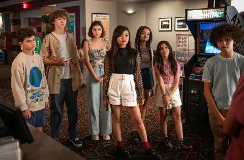 Una comedia de enredos que rescata lo mejor del género young adult.