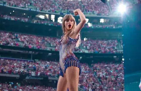 Taylor no se rindió ante sus detractores y se volvió mucho más fuerte Taylor no se rindió ante sus detractores y se volvió mucho más fuerte