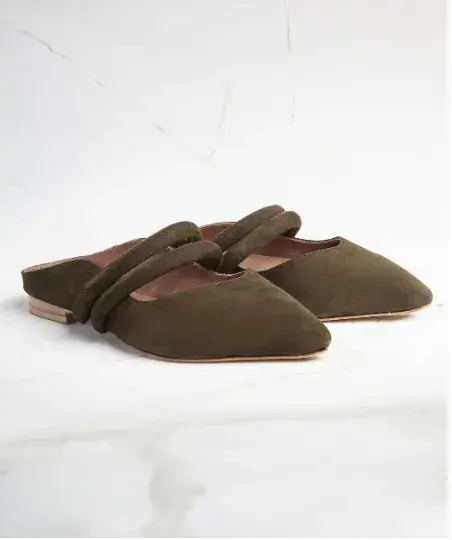 zapatos_de_estacion_1.png zapatos_de_estacion_1.png