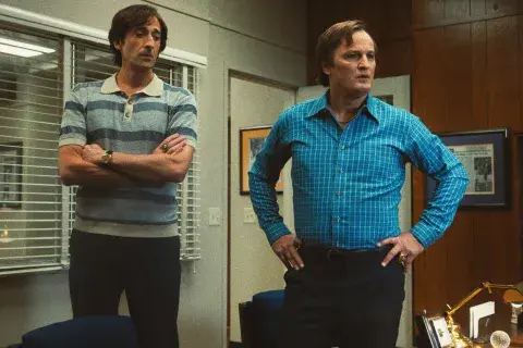 La prendas vintage también ayudan al momento de recrear una época específica. La prendas vintage también ayudan al momento de recrear una época específica.