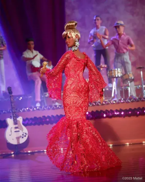 Cuánto cuesta la Barbie Celia Cruz. Cuánto cuesta la Barbie Celia Cruz.