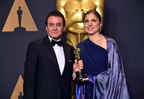 Anousheh ya convertida en una celebridad a su regreso del espacio Anousheh ya convertida en una celebridad a su regreso del espacio