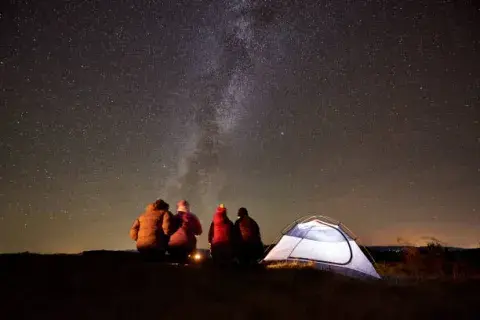 El cielo espera cada noche para que lo compartamos El cielo espera cada noche para que lo compartamos