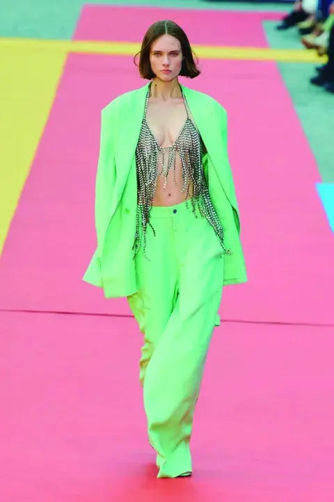 El color de la temporada en el último desfile de Stella Mc Cartney El color de la temporada en el último desfile de Stella Mc Cartney