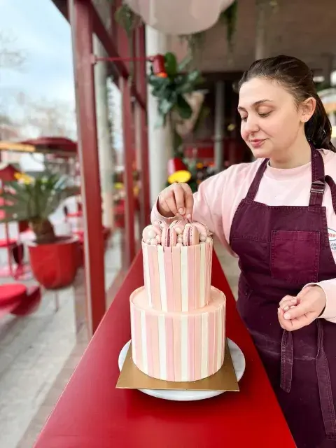 Julia define su estilo como una mezcla entre la pastelería norteamericana y francesa