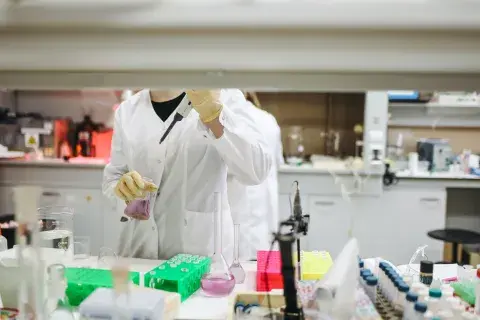 La vacuna contra el melanoma fue desarrollada en conjunto por Fundación Sales y el Conicet La vacuna contra el melanoma fue desarrollada en conjunto por Fundación Sales y el Conicet