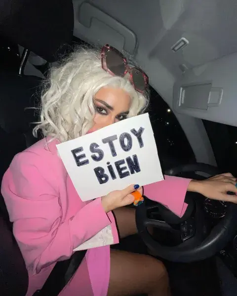 Lali. Lali.
