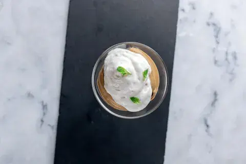Mix dulce y cítrico, Baga tiene un tremendo glace de dulce de leche con espuma de banana cítrica. Mix dulce y cítrico, Baga tiene un tremendo glace de dulce de leche con espuma de banana cítrica.