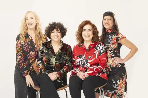 Mirta Busnelli, Inda Lavalle, Miriam Odorico y Mónica Raiola son las protagonistas de la obra que estrena este 8 de octubre en el Picadero. Mirta Busnelli, Inda Lavalle, Miriam Odorico y Mónica Raiola son las protagonistas de la obra que estrena este 8 de octubre en el Picadero.
