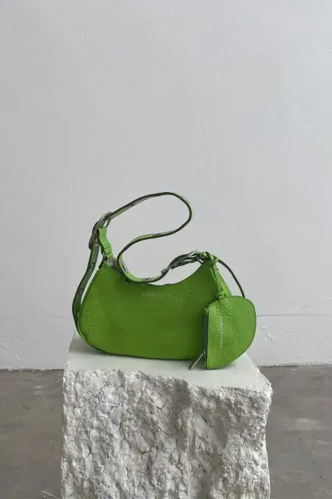 Cartera (Lu Boloque, $52.500) Cartera (Lu Boloque, $52.500)