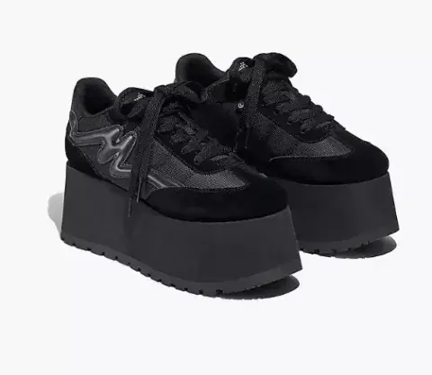 Zapatillas con plataforma, Marc Jacobs. Zapatillas con plataforma, Marc Jacobs.