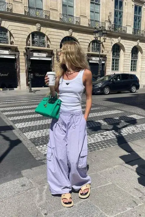 Sumar un color bien veraniego al outfit nos encanta!! Sumar un color bien veraniego al outfit nos encanta!!