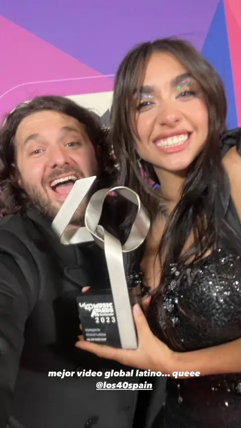 La emoción de María Becerra y Julián Levy en LOS40 Music Awards 2023. La emoción de María Becerra y Julián Levy en LOS40 Music Awards 2023.