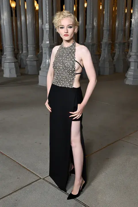 Julia Garner en la Gala LACMA Art+Film 2023. Julia Garner en la Gala LACMA Art+Film 2023.