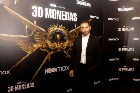 Miguel Ángel Silvestre en el exclusivo evento en el Four Seasons donde se presentó la temporada Miguel Ángel Silvestre en el exclusivo evento en el Four Seasons donde se presentó la temporada