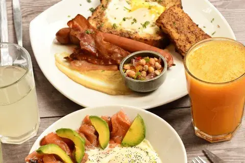 moshu_-_brunch_1.jpg