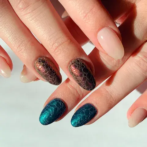 Uñas de serpiente. Uñas de serpiente.