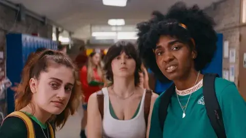 Las chicas también se atreven al humor transgresor. Las chicas también se atreven al humor transgresor.