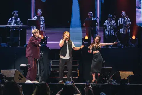 Benja, Diego y Ángela cantaron su nueva canción, Las leyes de la vida. Benja, Diego y Ángela cantaron su nueva canción, Las leyes de la vida.