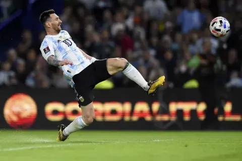 Durante el Mundial 2022, sin dudas Messi regaló varias postales épicas. Durante el Mundial 2022, sin dudas Messi regaló varias postales épicas.