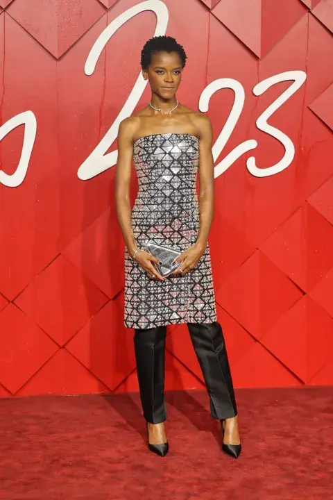 Letitia Wright en la alfombra roja de los Fashion Awards 2023. Letitia Wright en la alfombra roja de los Fashion Awards 2023.