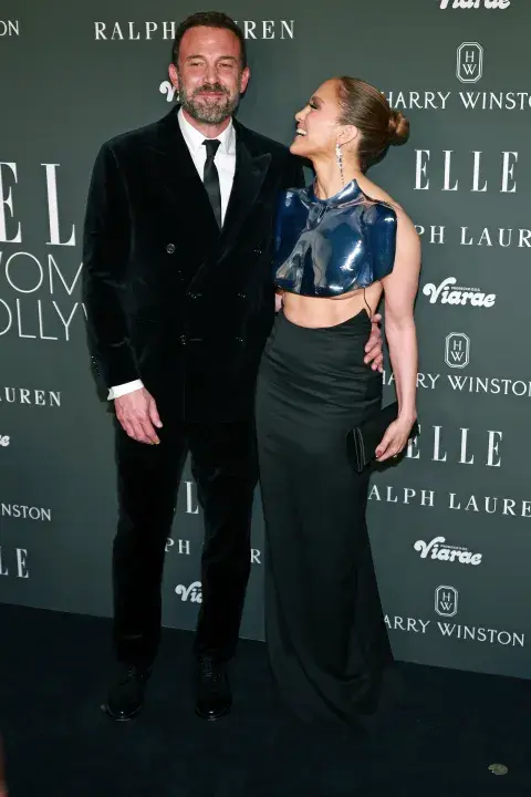Jennifer Lopez y Ben Affleck en la Gala Women in Hollywood 2023. Jennifer Lopez y Ben Affleck en la Gala Women in Hollywood 2023.